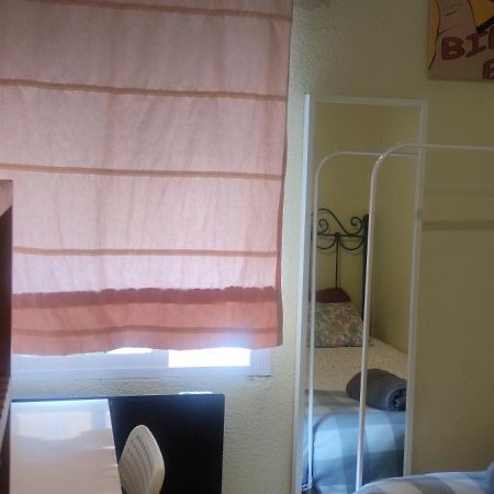 Habitacion Individual En Apartamento Centrico Мадрид Номер фото